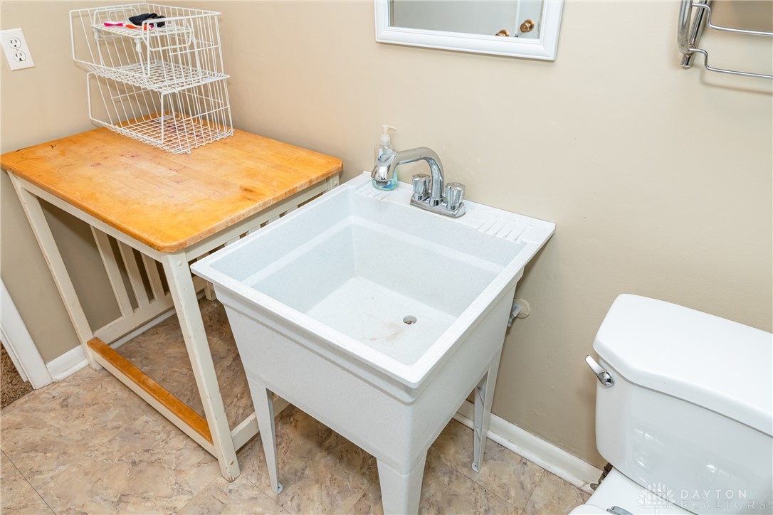 891 East Whipp Road Dayton, OH 45429 - Photo 41 of 56 Gallery Image 41