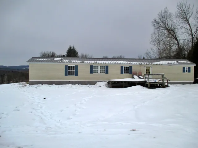 $249,900 | 1308 Number 12 Road, Newport Town, VT 05857