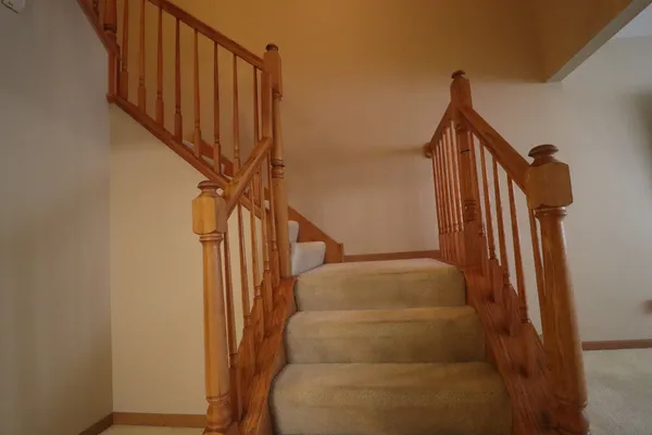 $199,999 | 18 Forest Wood Lane, Park Forest, IL 60466