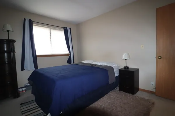 $199,999 | 18 Forest Wood Lane, Park Forest, IL 60466