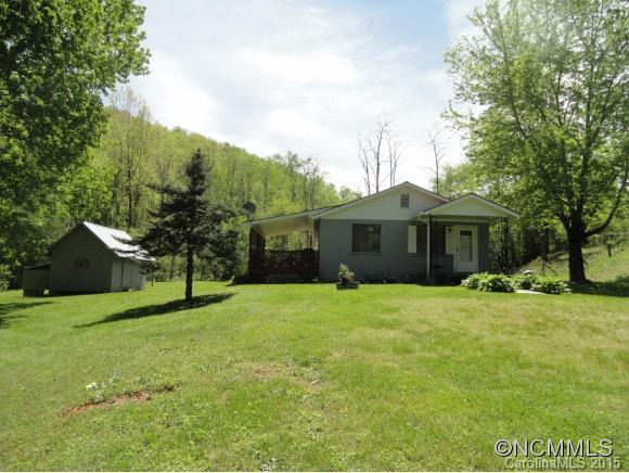 1532 Newfound Road Leicester, NC 28748 - Photo 2 of 20