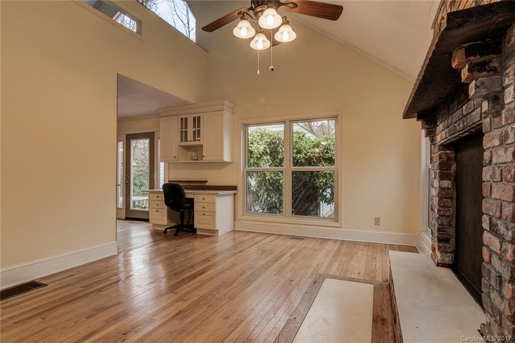 227 Fallen Timber Road Hendersonville, NC 28791 - Photo 5 of 24 Gallery Image 5