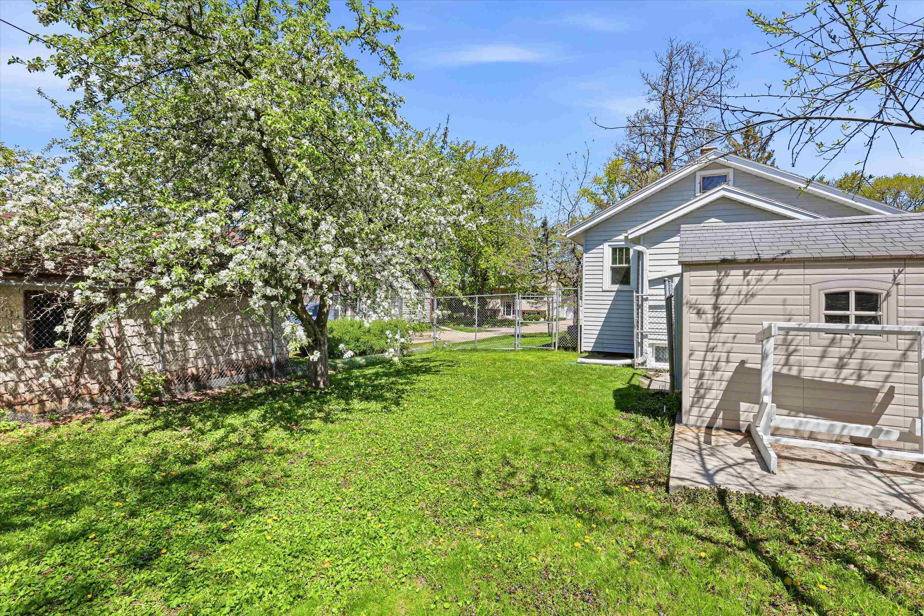 125 East Coolidge Avenue Appleton, WI 54915 - Photo 5 of 20