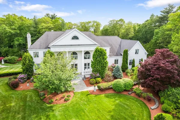 $2,795,000 | 6 Steel Road, Hopedale, MA 01747