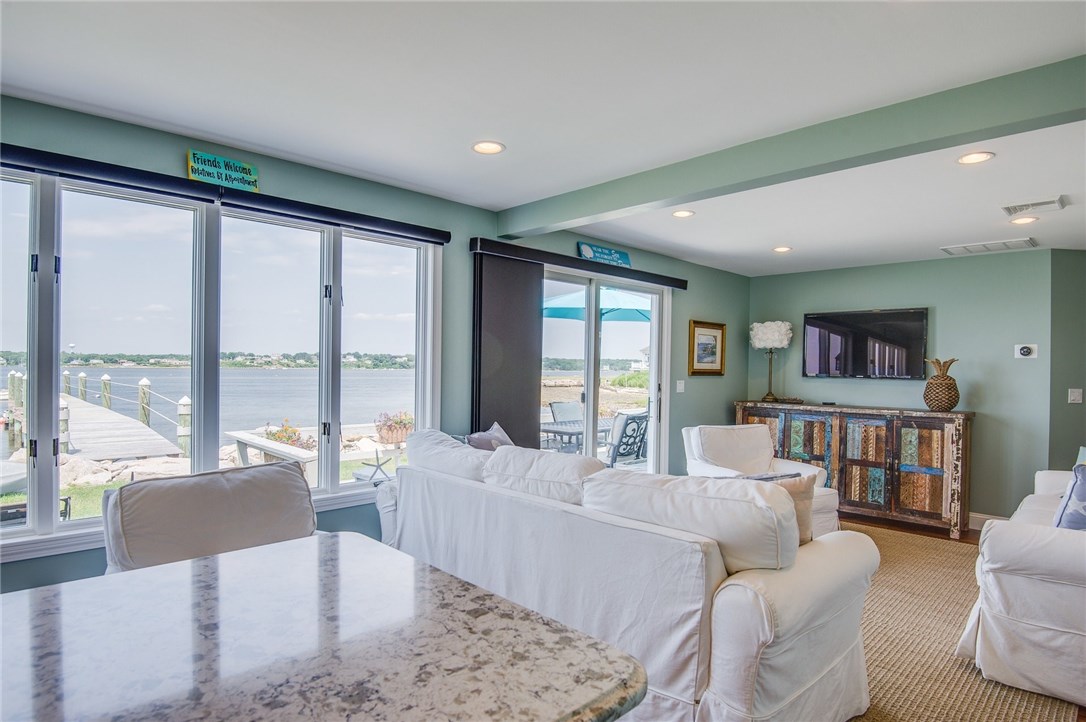 5 Sand Piper Road Narragansett, RI 02882 - Photo 11 of 33 Gallery Image 11