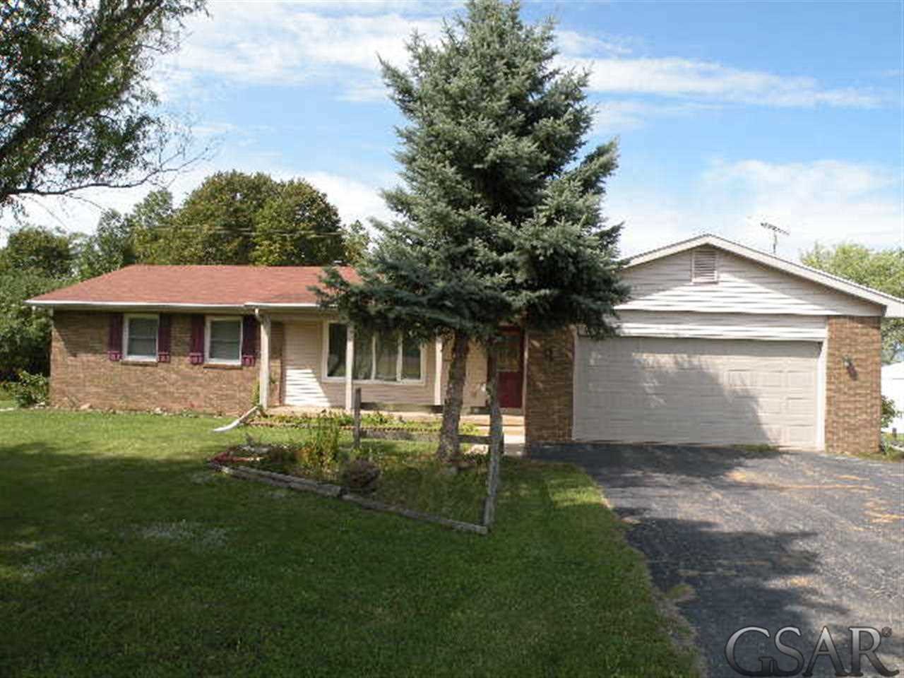 11745 Southeast Countyline Road Elsie, MI 48831 - Photo 1 of 14 31165619.JPG
