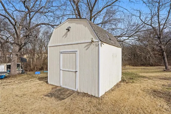 $160,000 | 5631 Cambridge Avenue, Kansas City, MO 64129
