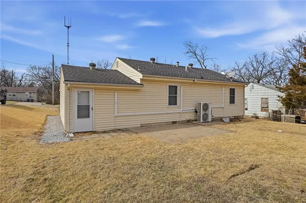 $160,000 | 5631 Cambridge Avenue, Kansas City, MO 64129