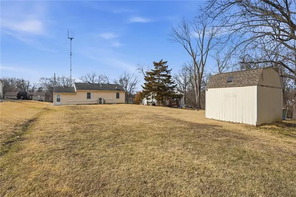 $160,000 | 5631 Cambridge Avenue, Kansas City, MO 64129