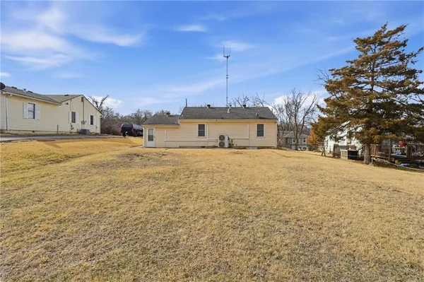 $160,000 | 5631 Cambridge Avenue, Kansas City, MO 64129