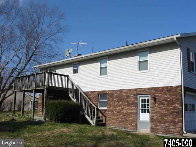 73 Lakeview Terrace Hanover, PA 17331 - Photo 3 of 20