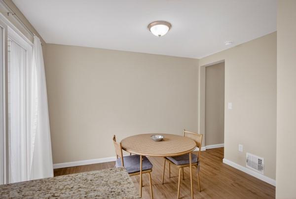 745 Shadycrest Road Pittsburgh, PA 15216 - Photo 14 of 33 Gallery Image 14