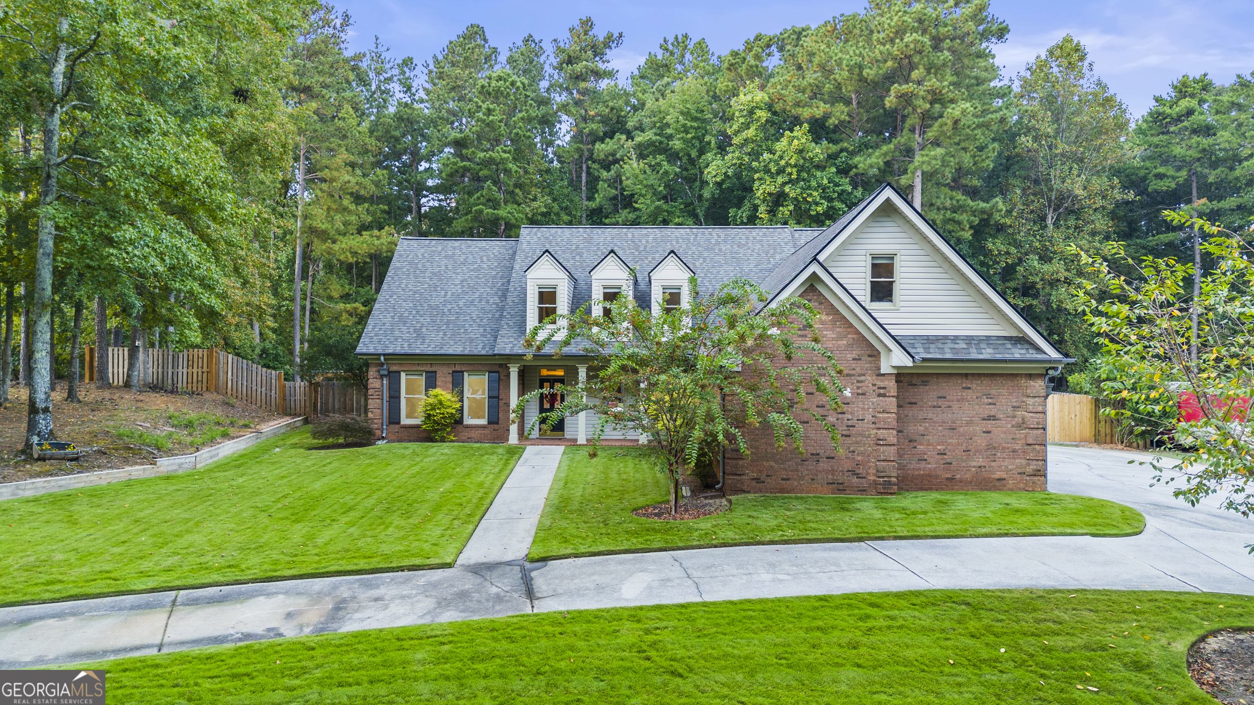 150 Oak Manor Fayetteville, GA 30214 - Photo 2 of 62