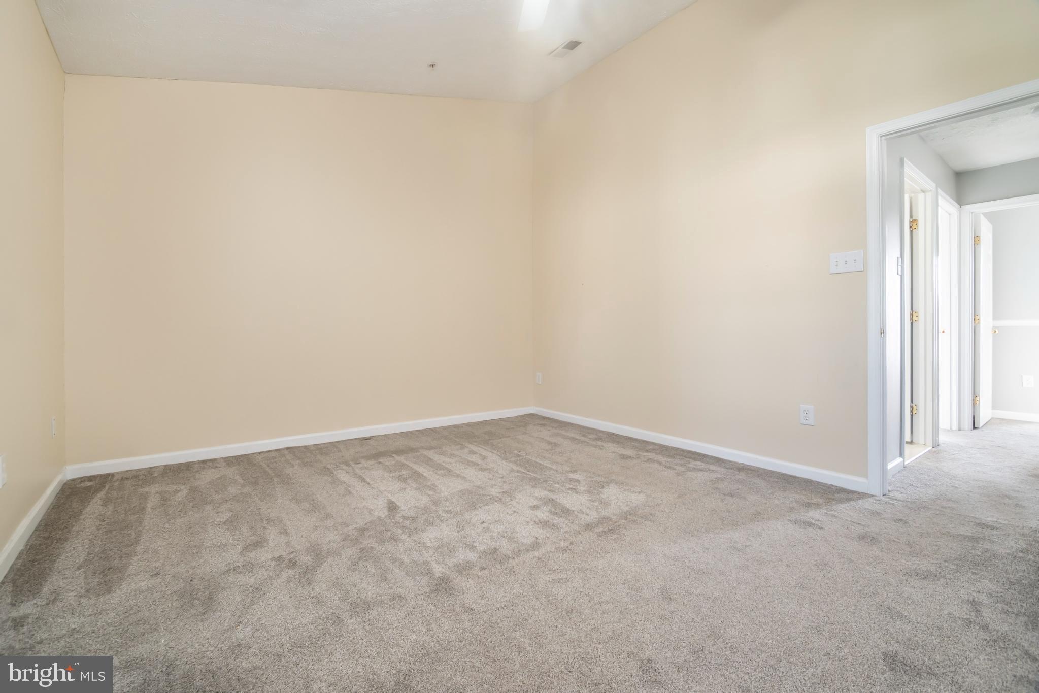 5224 Leavers Court Rosedale, MD 21237 - Photo 18 of 27 a view of an empty room