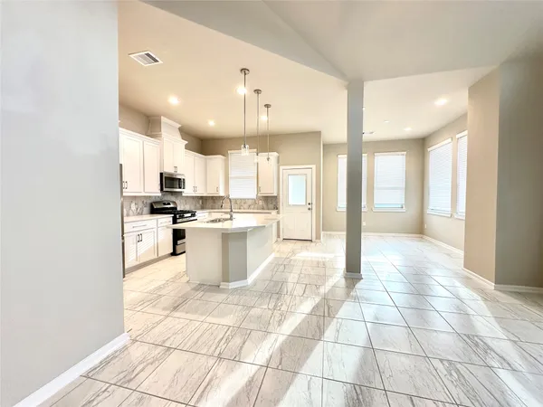 $2,500 | 9442 Starlight Oak Drive, Missouri City, TX 77459