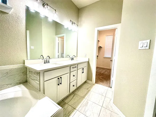 $2,500 | 9442 Starlight Oak Drive, Missouri City, TX 77459