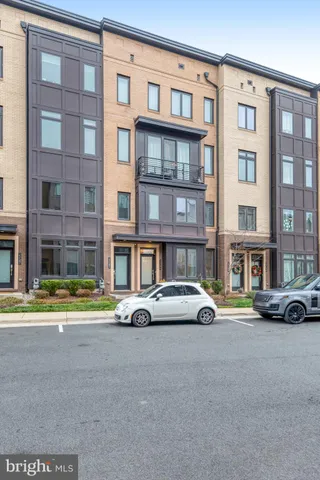 $549,900 | 23586 Waterford Downs Terrace, Ashburn, VA 20148