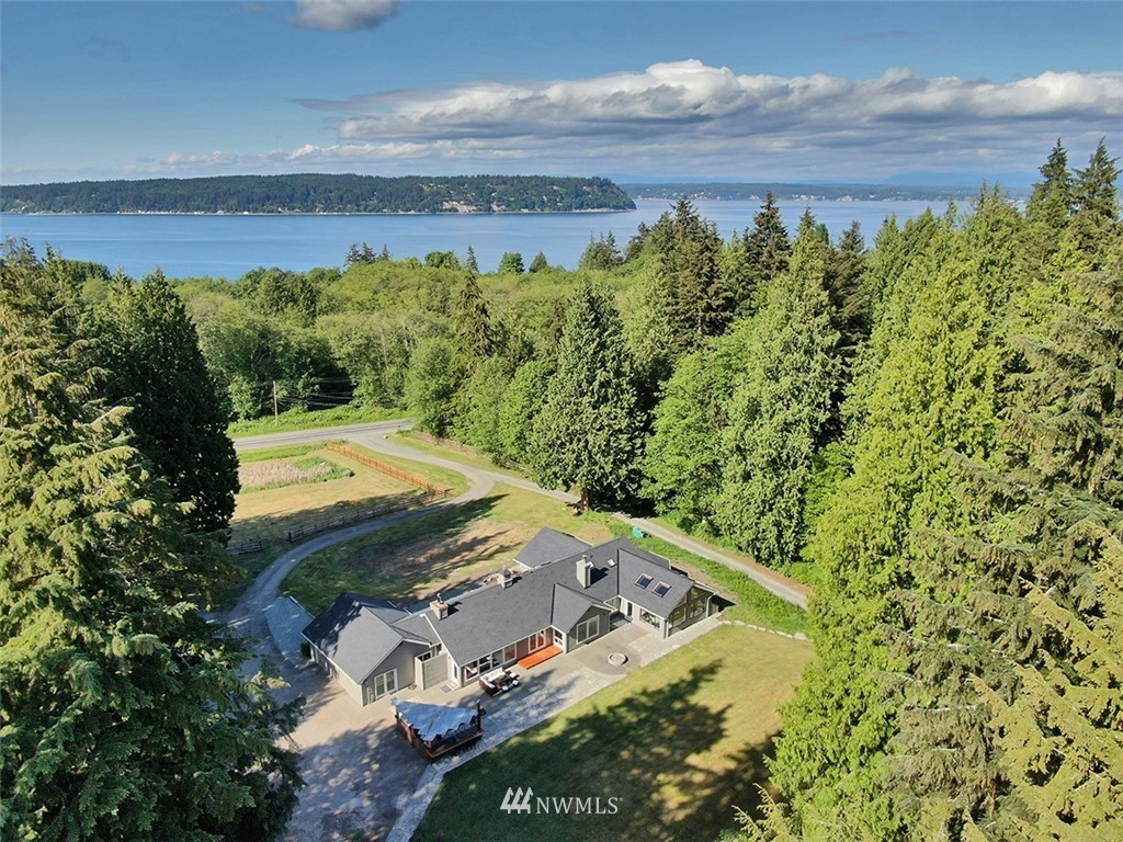 971 Sandy Point Road Langley, WA 98260 - Photo 2 of 25 an aerial view of a yard