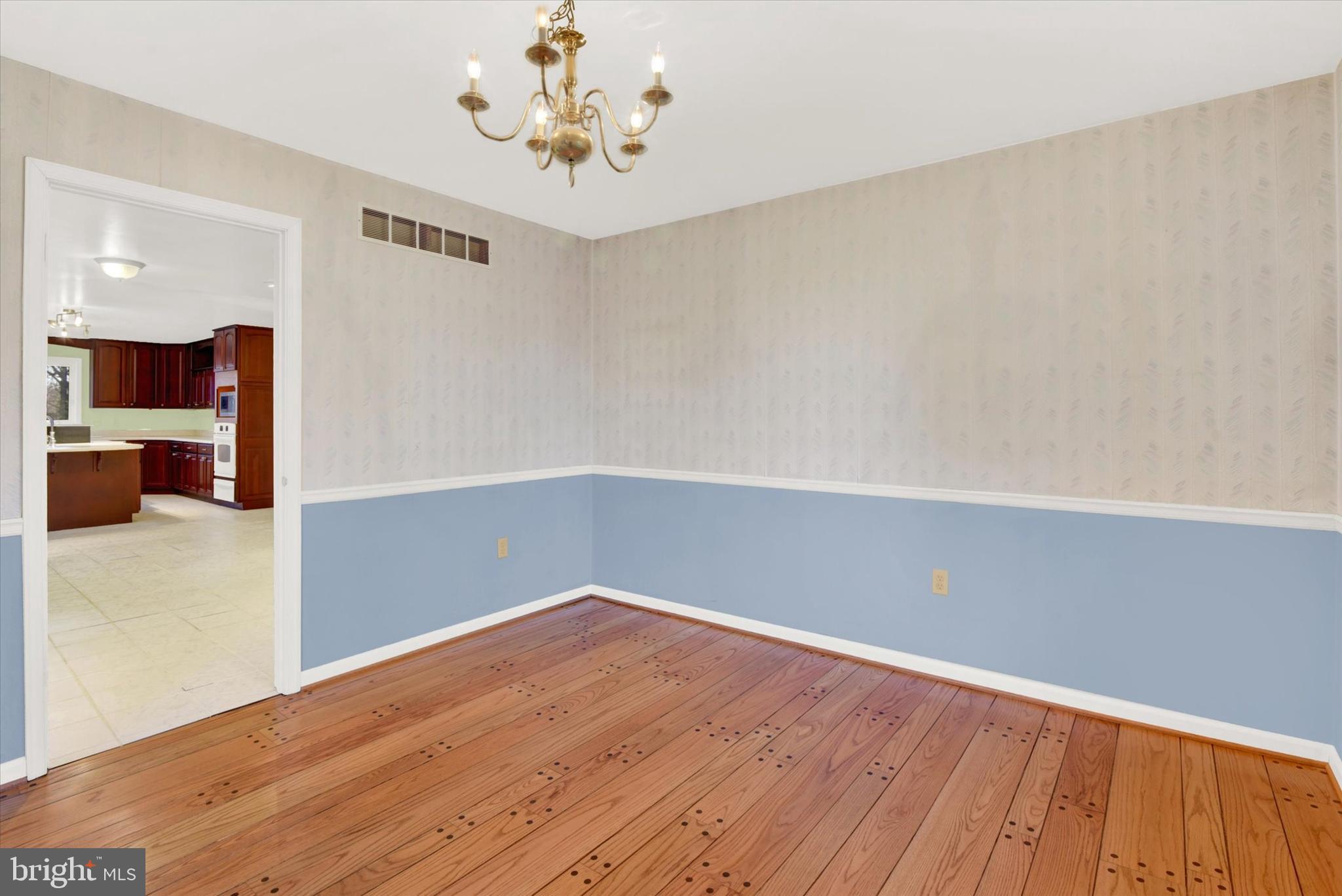 7509 Ridge Road Frederick, MD 21702 - Photo 8 of 48 dining room