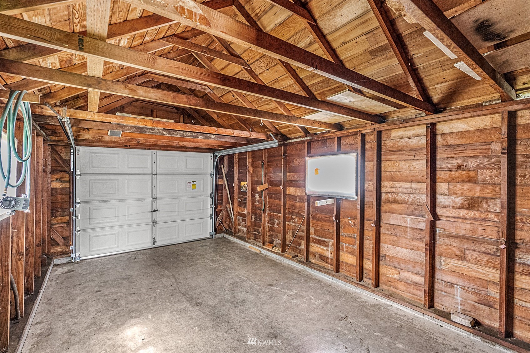 1818 Maple Street Everett, WA 98201 - Photo 28 of 37 a view of a garage