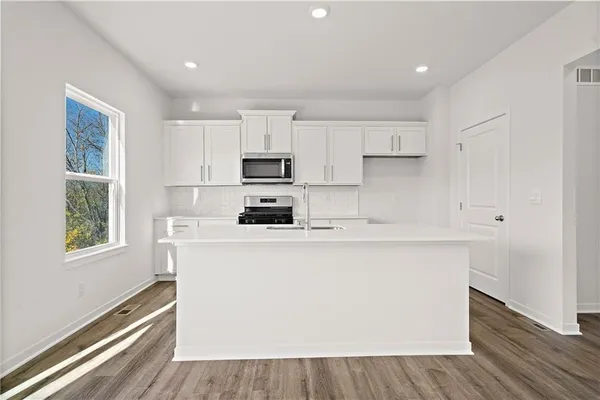 $422,990 | 20985 West 217th Street, Spring Hill, KS 66083