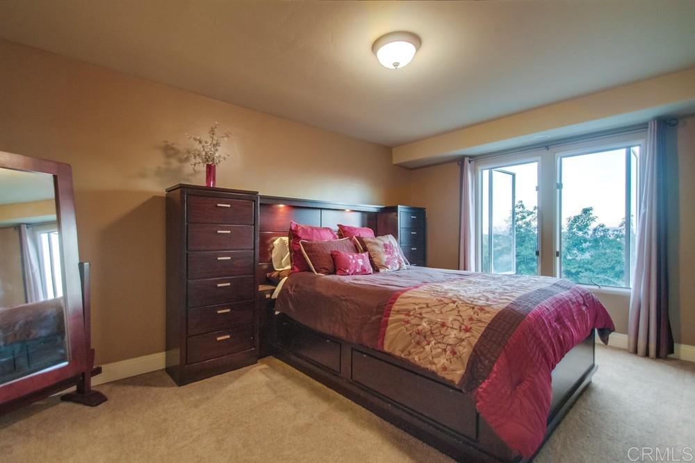 670 Georgine Road Fallbrook, CA 92028 - Photo 17 of 25 Spacious guest suite with private bathroom and views