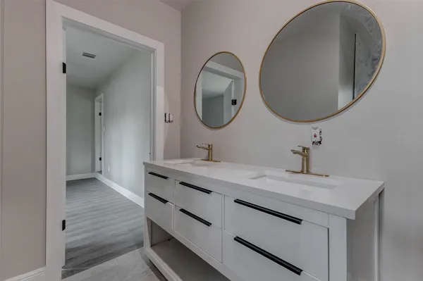 $250,000 | 511 Wagers Street, Conroe, TX 77301