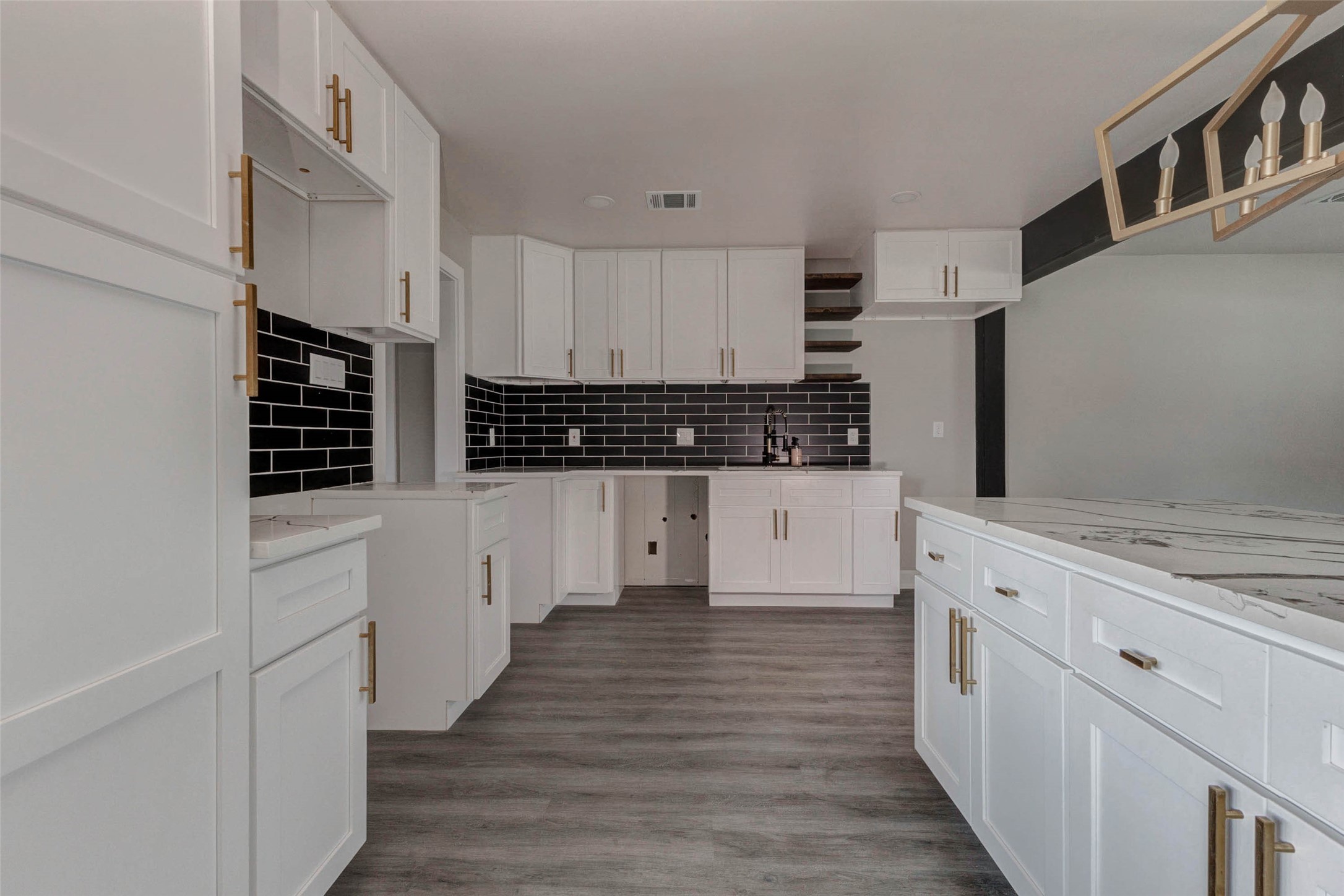 511 Wagers Street Conroe, TX 77301 - Photo 10 of 39