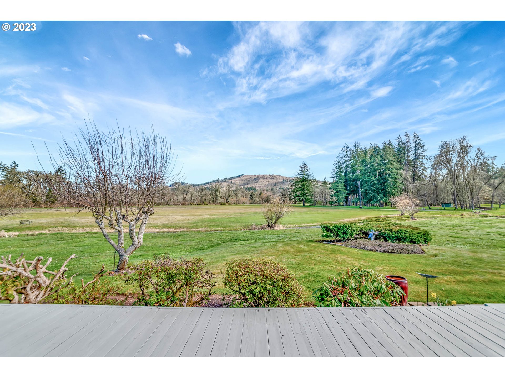 85721 Hampstead Lane Eugene, OR 97405 - Photo 14 of 45 a view of a garden with an ocean view