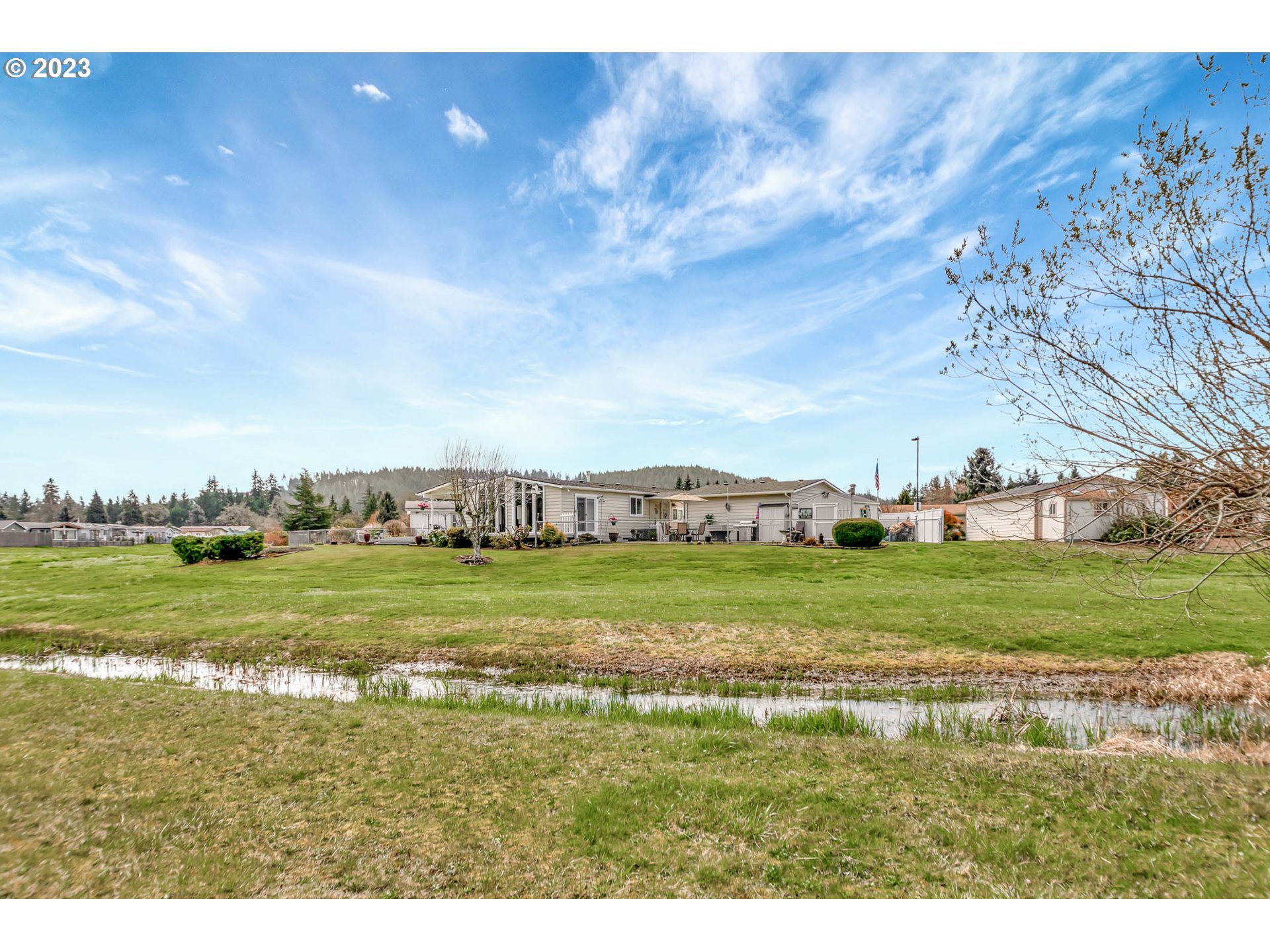 85721 Hampstead Lane Eugene, OR 97405 - Photo 36 of 45 a view of an ocean and beach