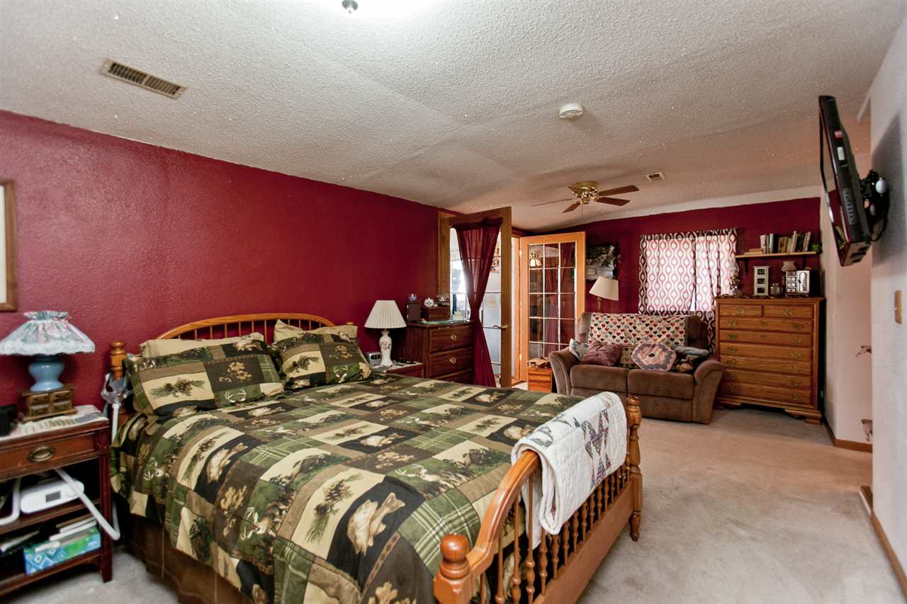 5125 Ely Road Southwest Cedar Rapids, IA 52404 - Photo 15 of 26 Gallery Image 15