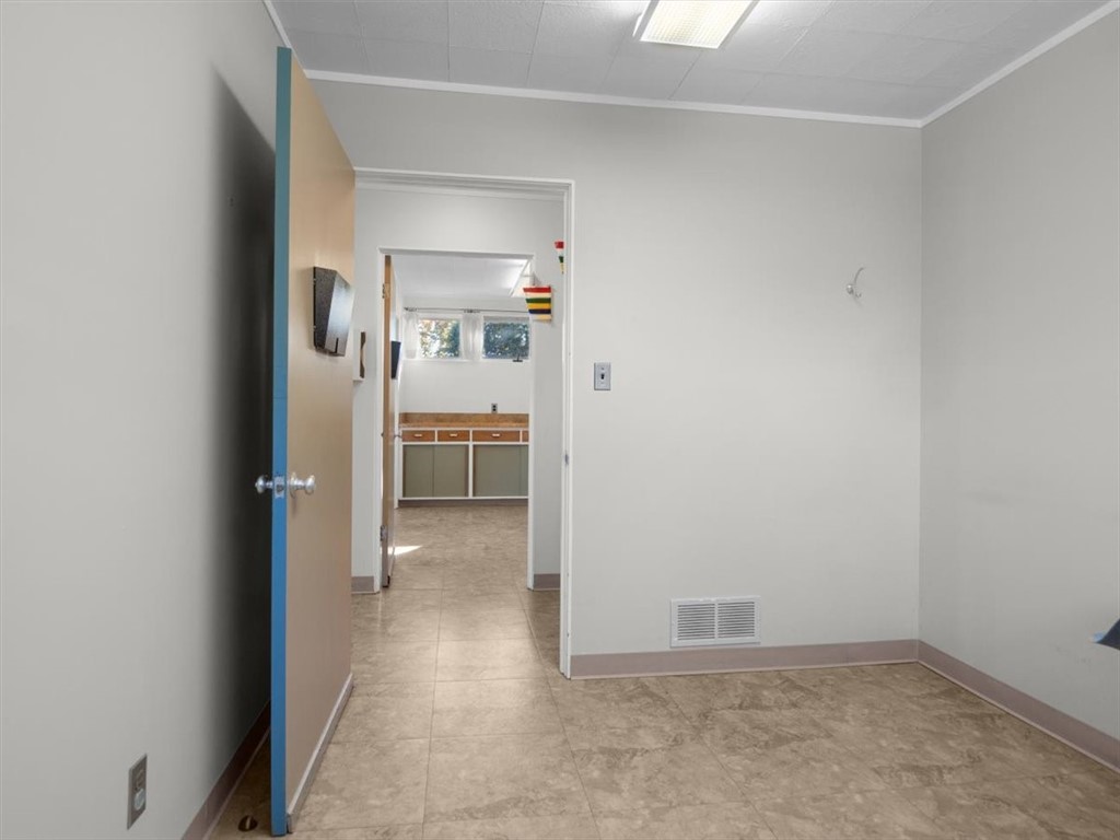 5973 Walworth Road Ontario, NY 14519 - Photo 10 of 44