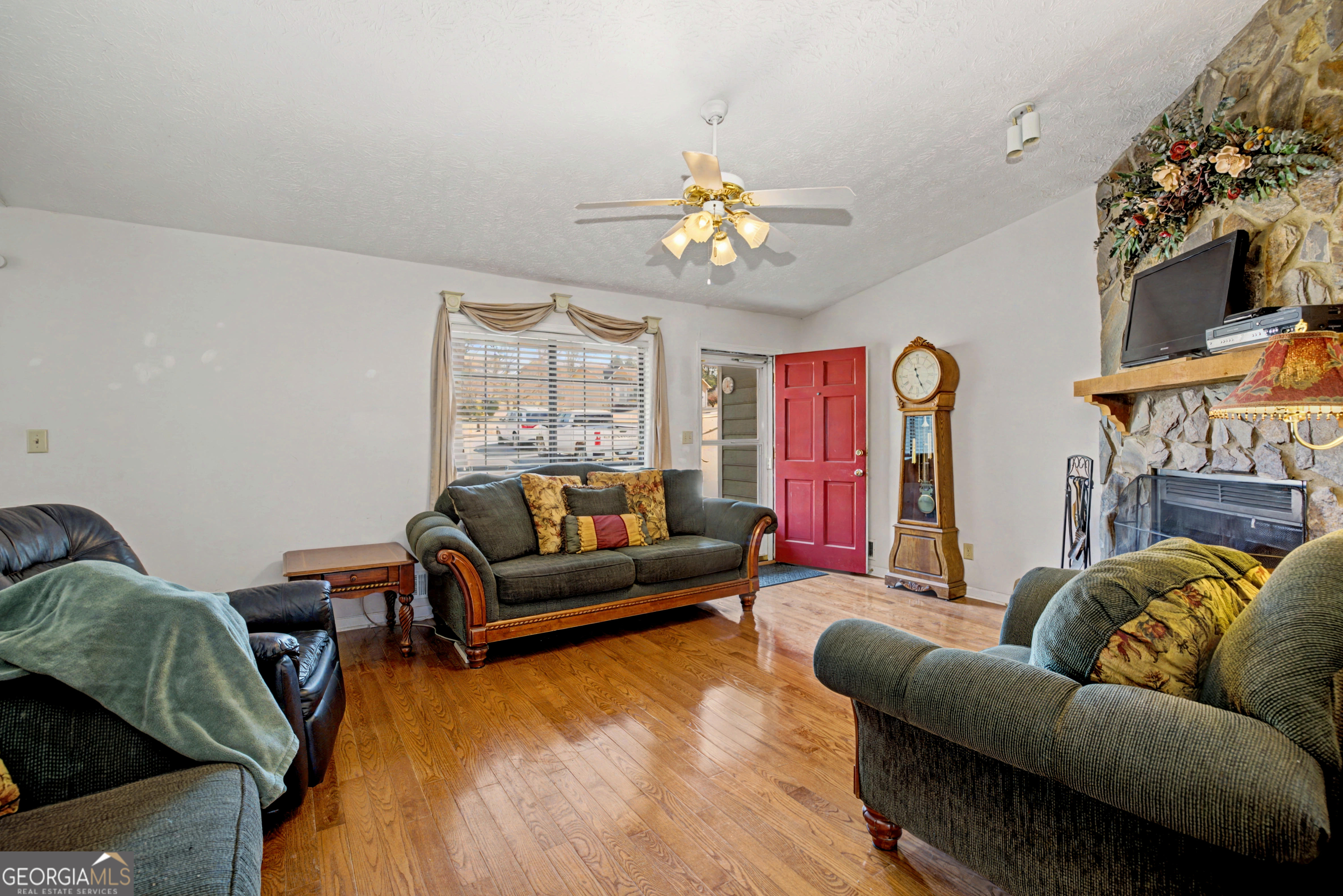 120 Farmbrook Trail Stockbridge, GA 30281 - Photo 5 of 24