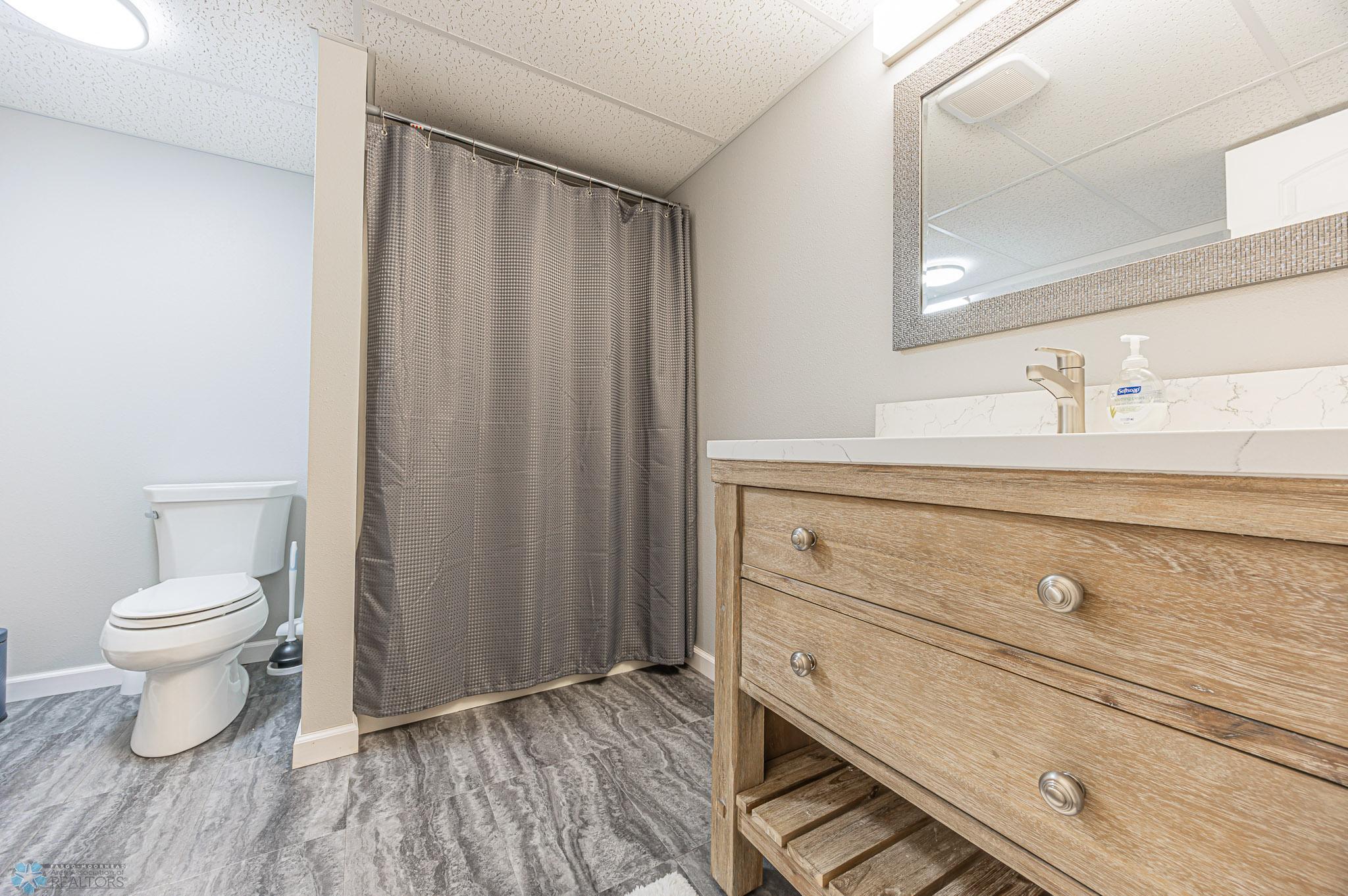 204 Oxbow Circle Kindred, ND 58047 - Photo 16 of 43