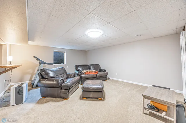 $460,000 | 204 Oxbow Circle, Kindred, ND 58047