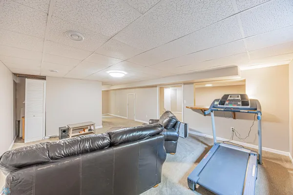 $415,000 | 204 Oxbow Circle, Oxbow, ND 58047