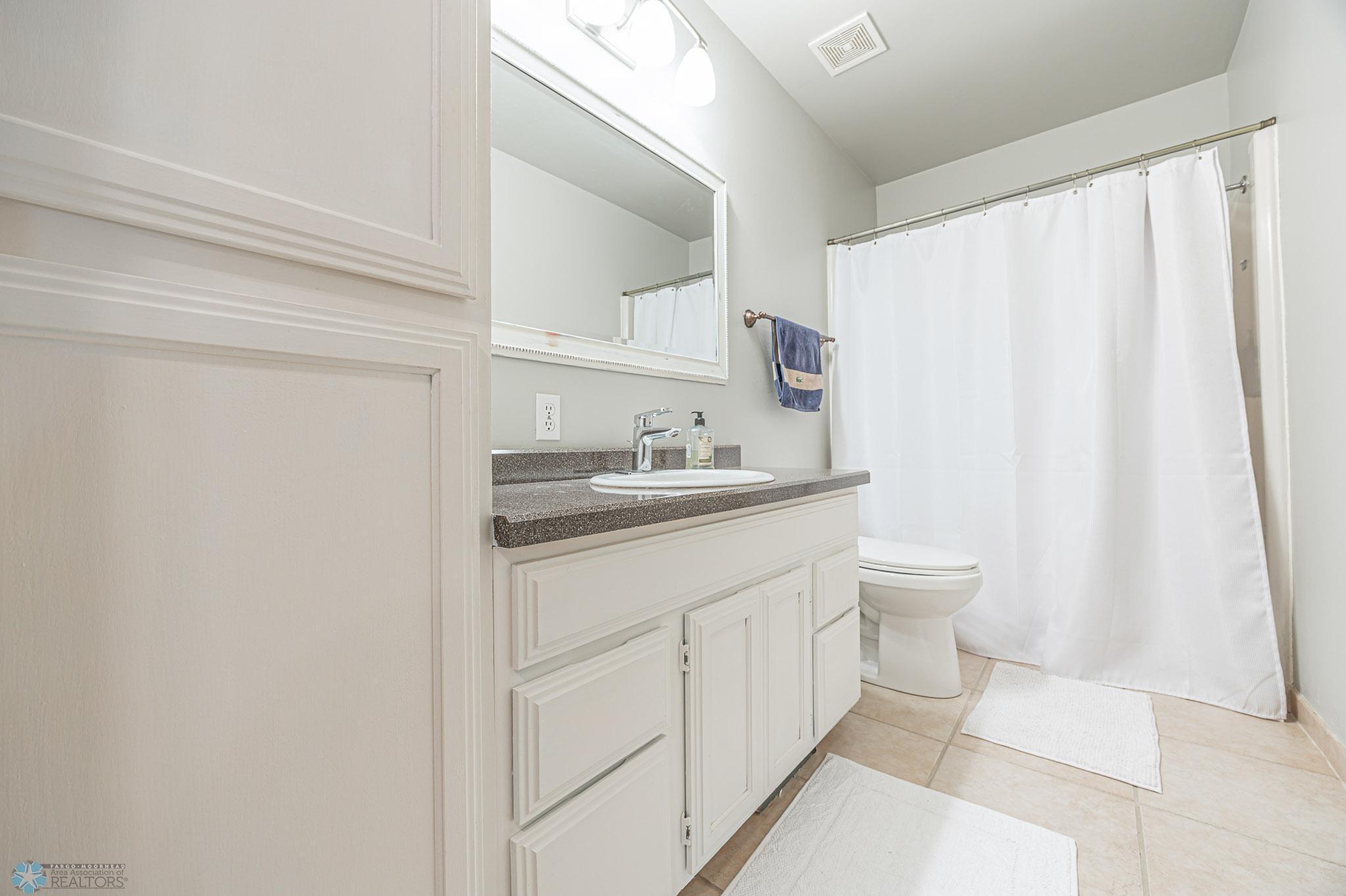 204 Oxbow Circle Kindred, ND 58047 - Photo 28 of 43