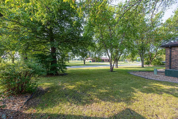 $415,000 | 204 Oxbow Circle, Oxbow, ND 58047