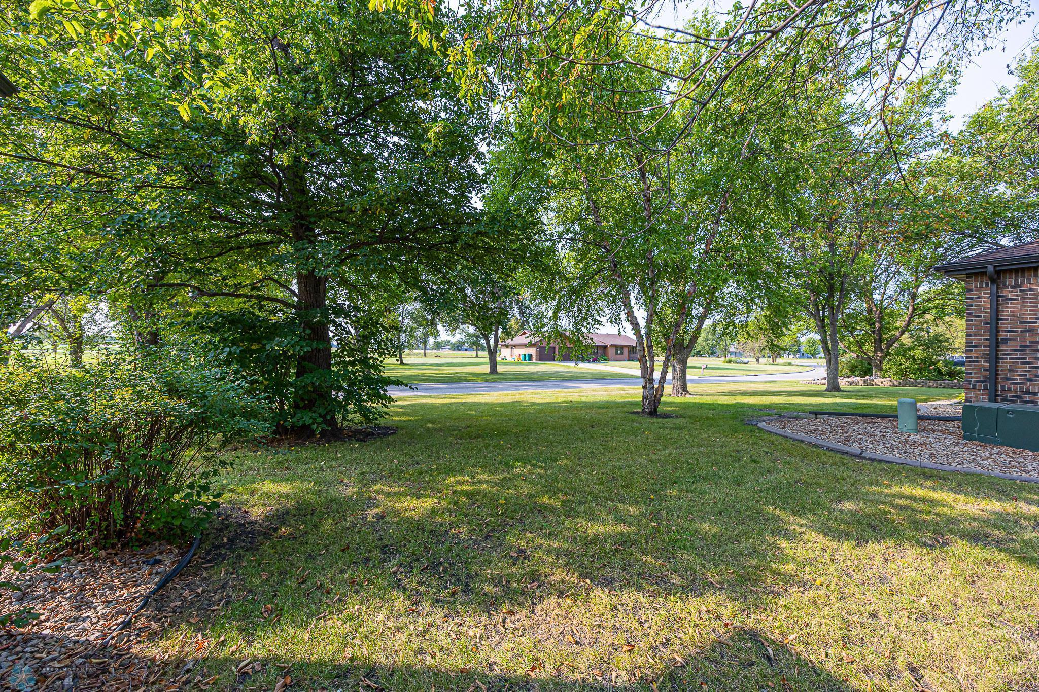 204 Oxbow Circle Kindred, ND 58047 - Photo 32 of 43