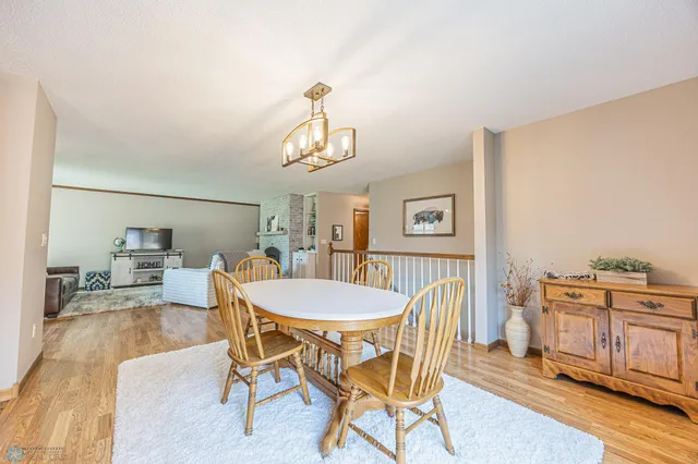 $460,000 | 204 Oxbow Circle, Kindred, ND 58047