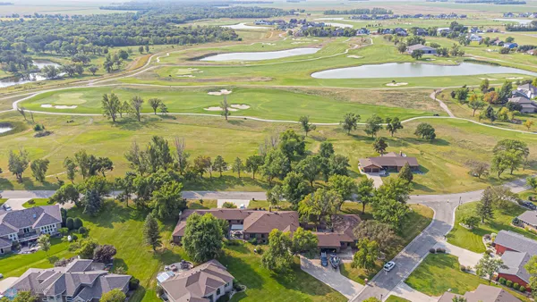 $415,000 | 204 Oxbow Circle, Oxbow, ND 58047