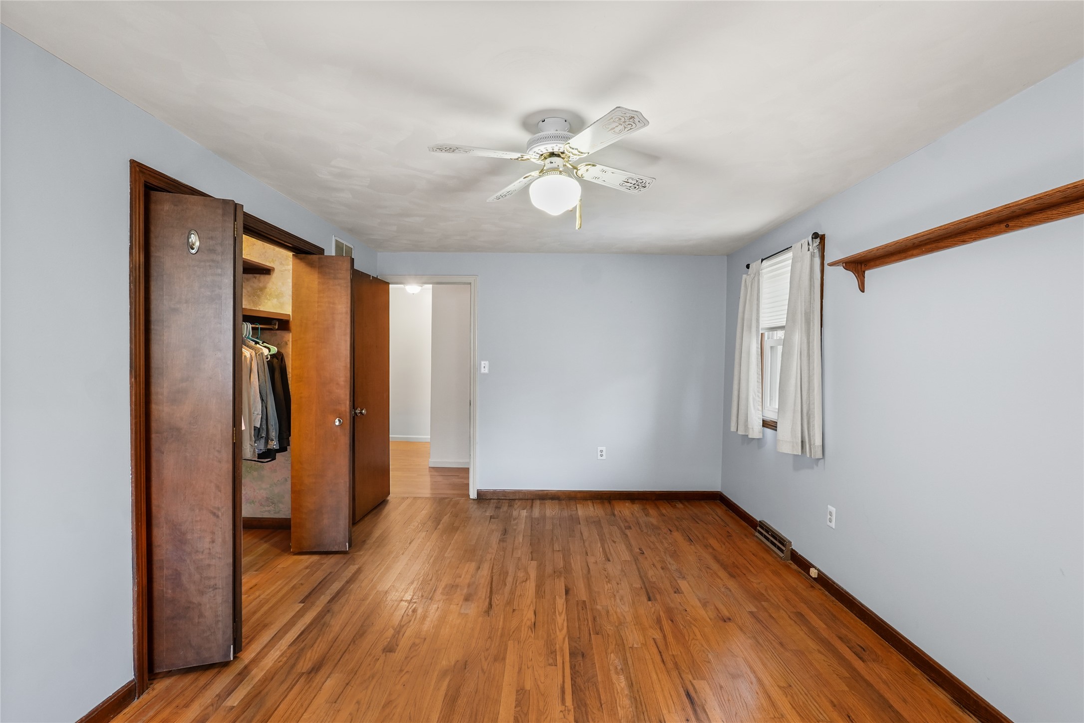 611 Rondeau Drive Erie, PA 16505 - Photo 26 of 38 Primary Bedroom