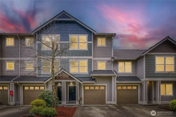 $379,950 | 17625 79th Ave Court East, Puyallup, WA 98375