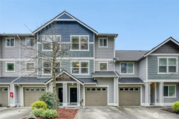 $379,950 | 17625 79th Ave Court East, Puyallup, WA 98375