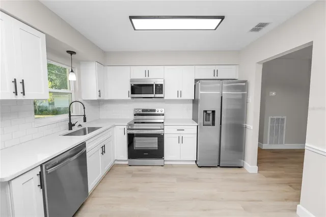 $279,950 | 1208 Blake Avenue, Auburndale, FL 33823