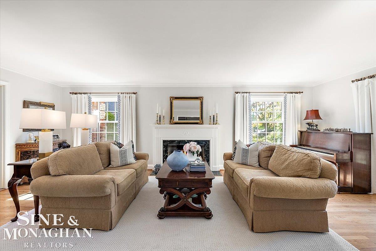 792 Whittier Road Grosse Pointe, MI 48230 - Photo 18 of 84 50190083-638a6b0e-6e3b-411a-a0c7-933a1ee97b45.JPG
