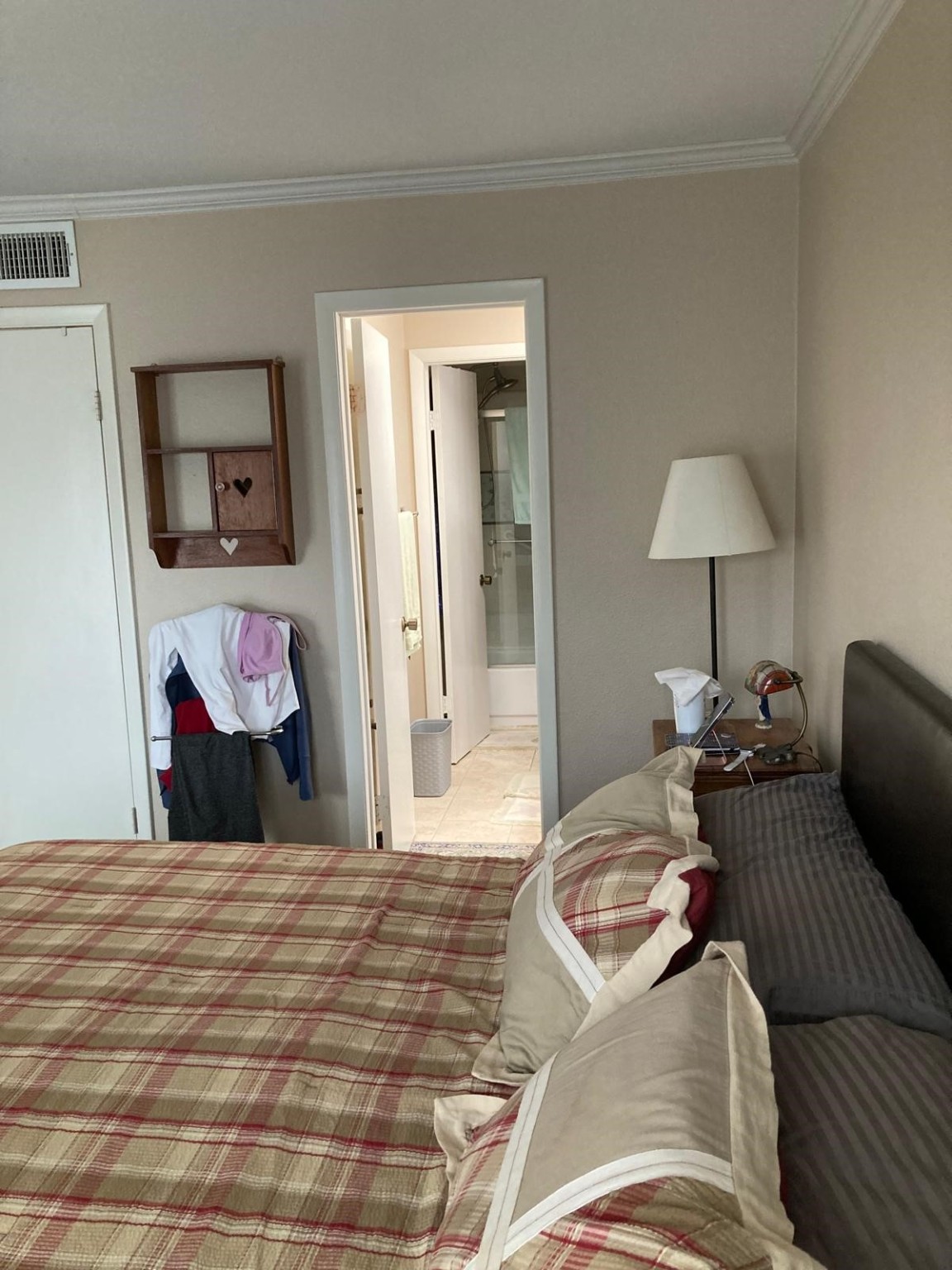 1623 Prairie Grove Drive Houston, TX 77077 - Photo 33 of 50 Ensuite Bathroom