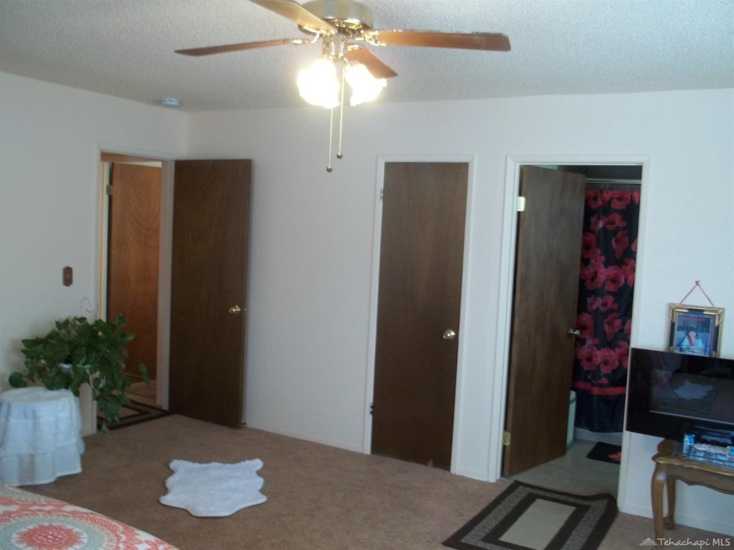 20554 Highline Road Tehachapi, CA 93561 - Photo 22 of 34 Gallery Image 22