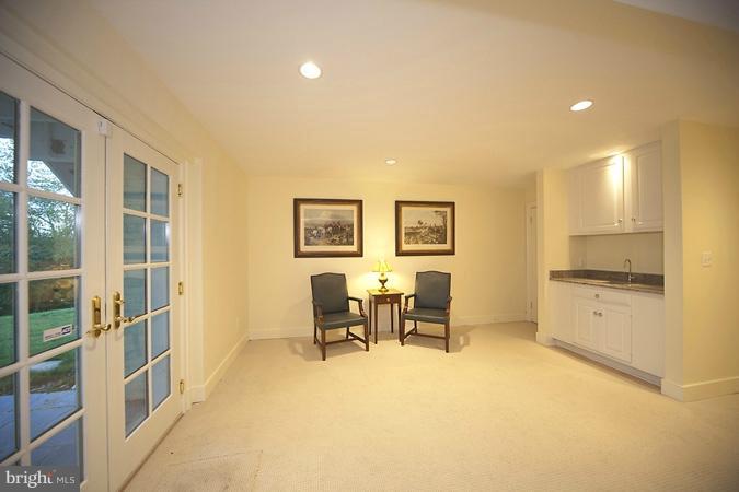 6238 Radcliff Road Alexandria, VA 22307 - Photo 12 of 15 Interior (General)