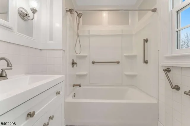 $2,850 | 100 Old Highway 28, Whitehouse Station, NJ 08889